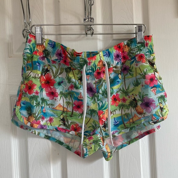Tropical Toucan and Hibiscus Swim Shorts NWOT - Picture 1 of 1